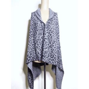 BCBG MaxAzria Cheetah Leopard Print Sweater Shrug